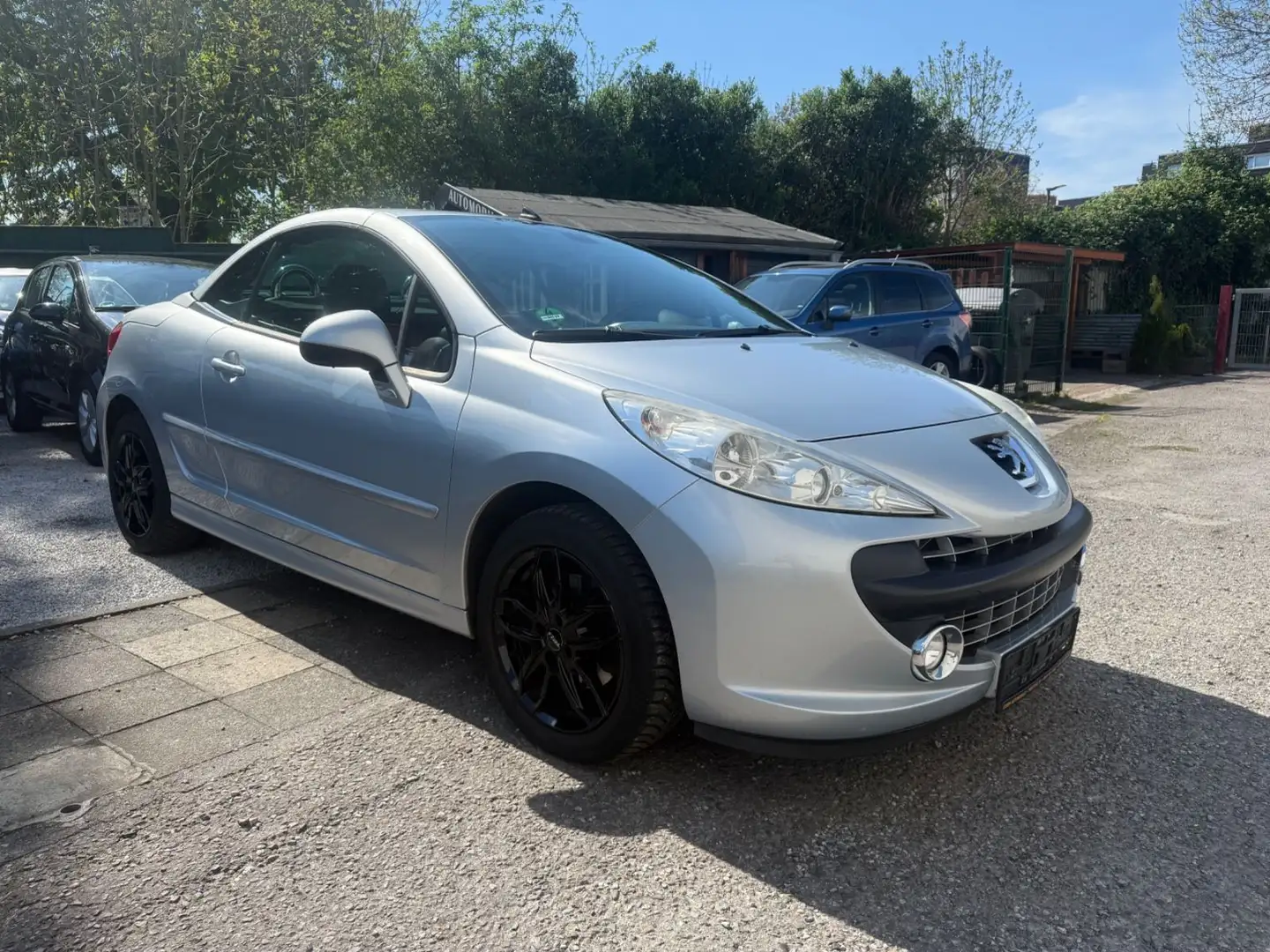 Peugeot 207 CC Cabrio-Coupe Sport*LEDER*TÜV NEU Grau - 2