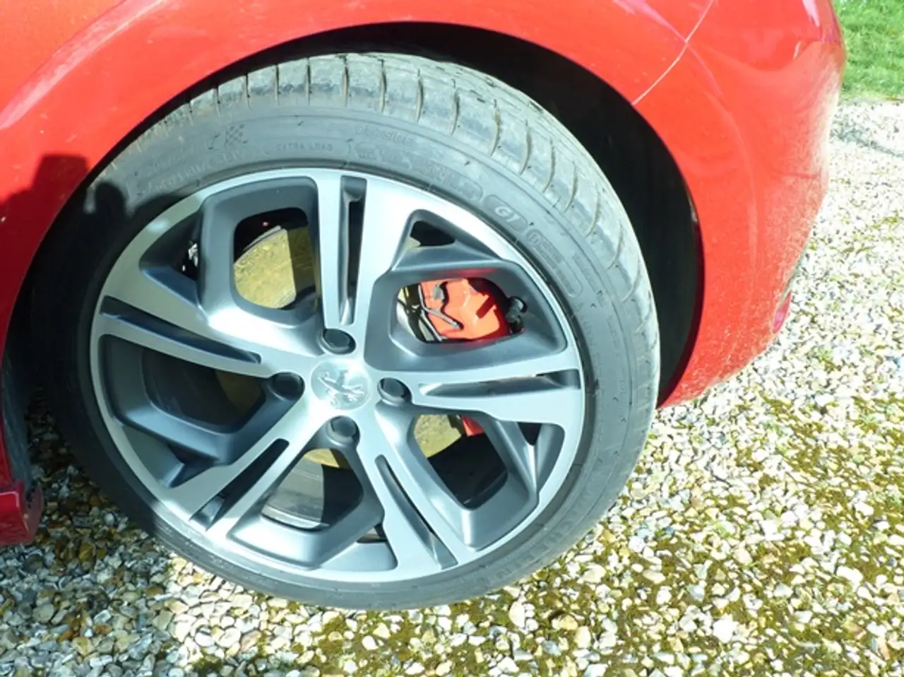 Peugeot 208 208 — photo 4