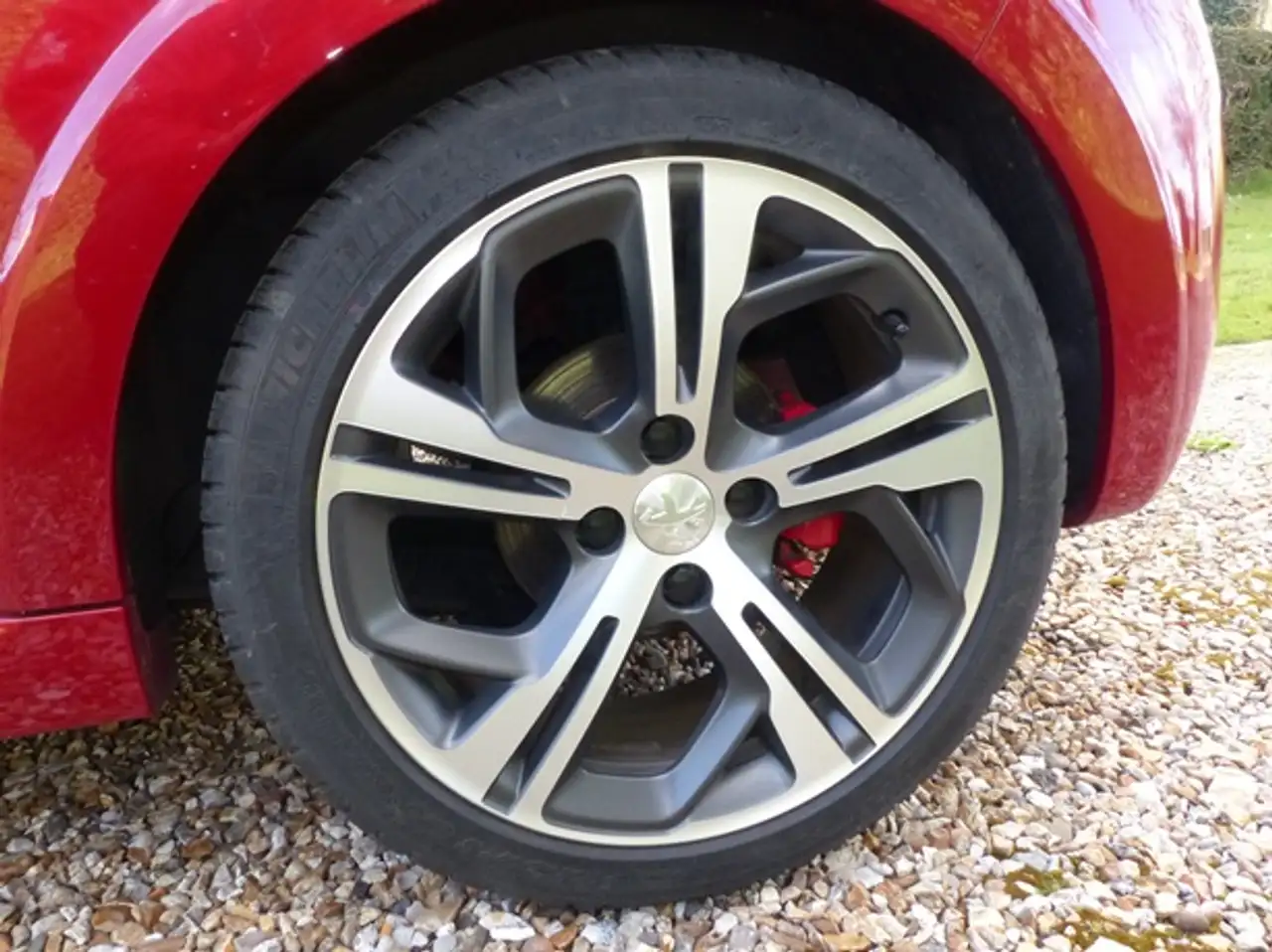 Peugeot 208 208 — photo 15