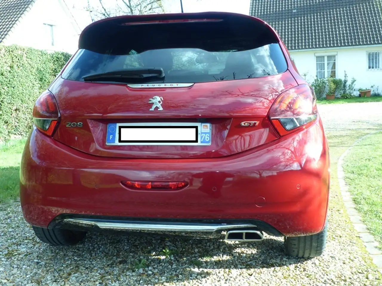 Peugeot 208 208 — photo 3