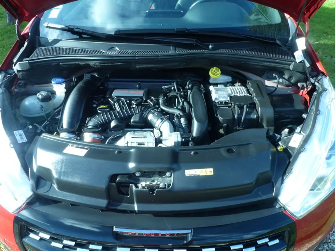 Peugeot 208 208 — photo 10