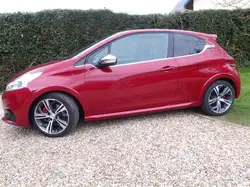 Peugeot 208 1.6 THP 208ch S