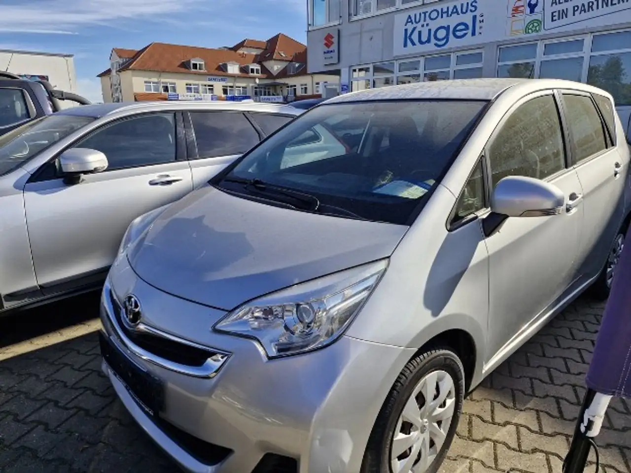Toyota Verso-S 1.3 Cool — photo 2