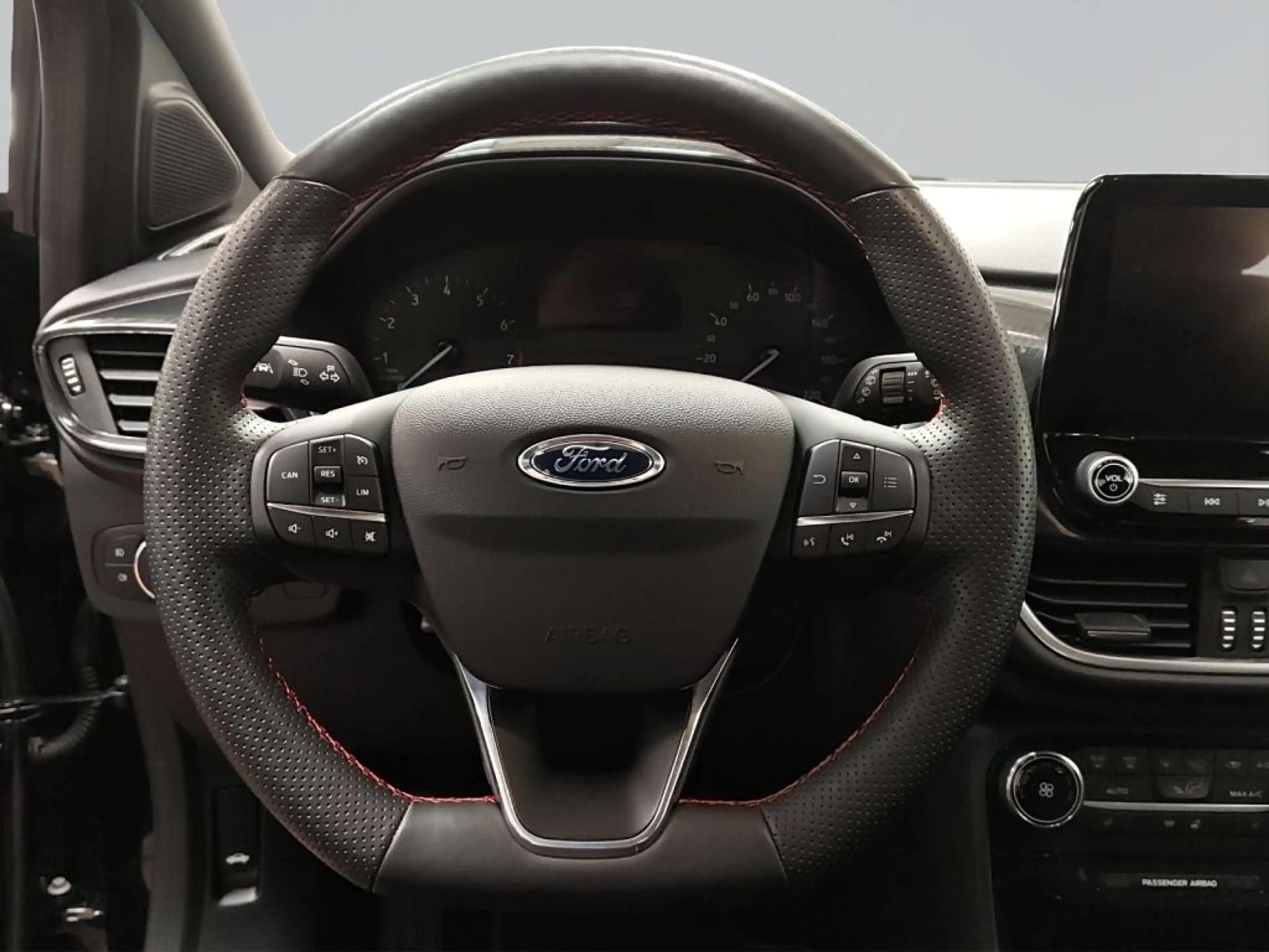 Ford Puma 1.0 EcoBoost Hybrid ST-LINE DESIGN — photo 8
