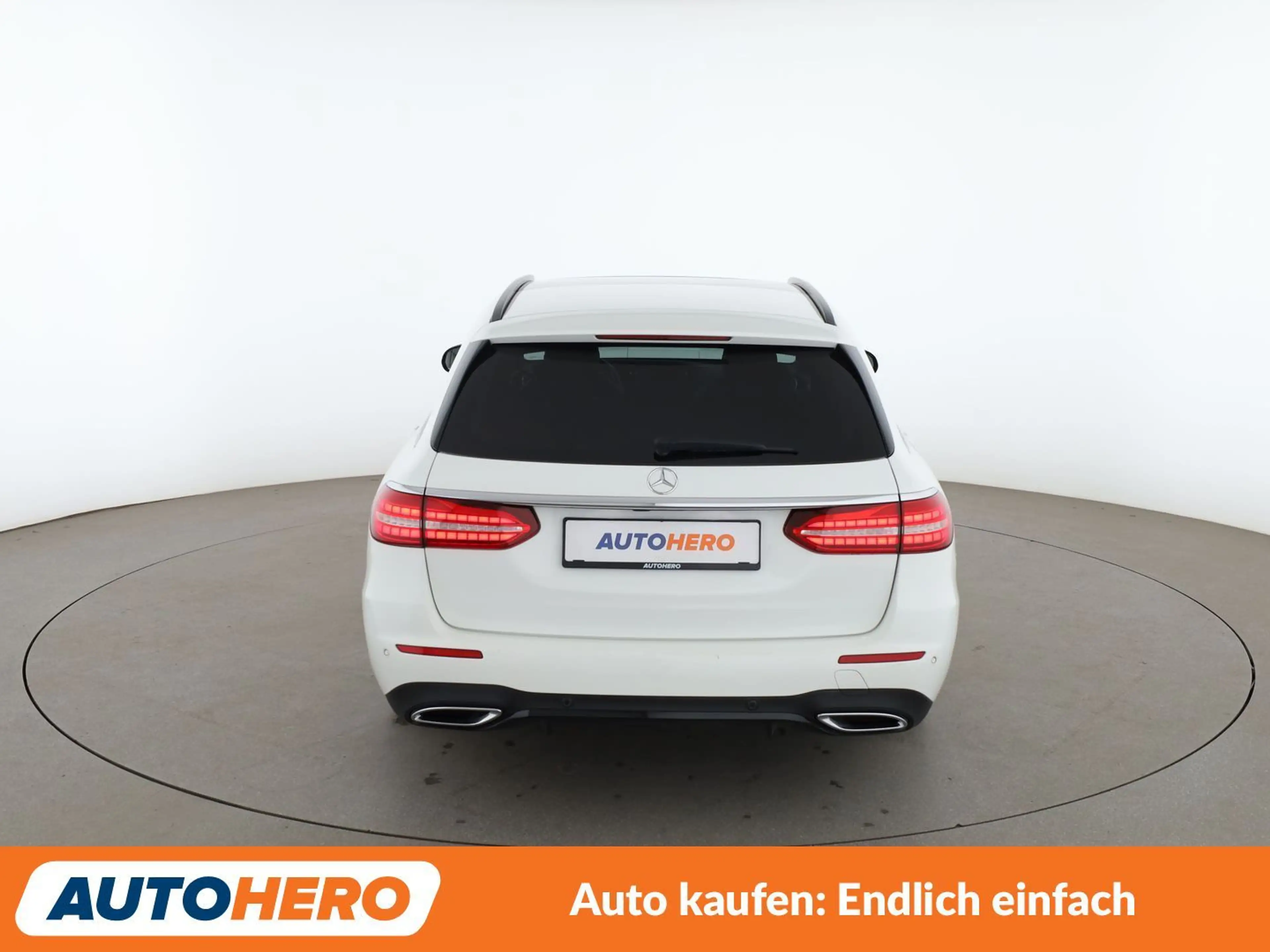 Mercedes-Benz E 220 E 220 d AMG Line — photo 8