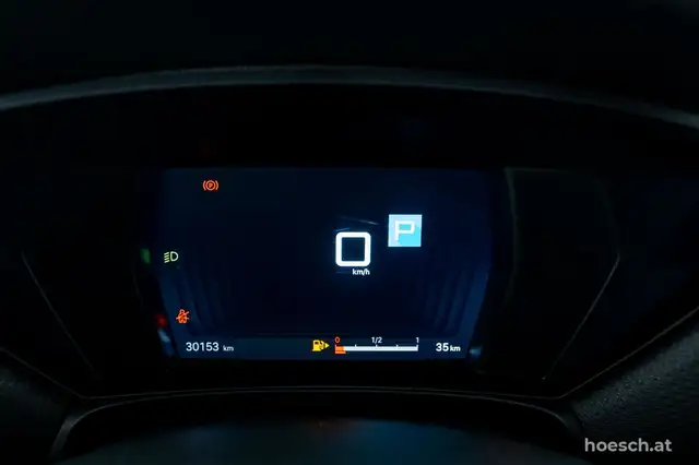 Citroen C5 X view 10