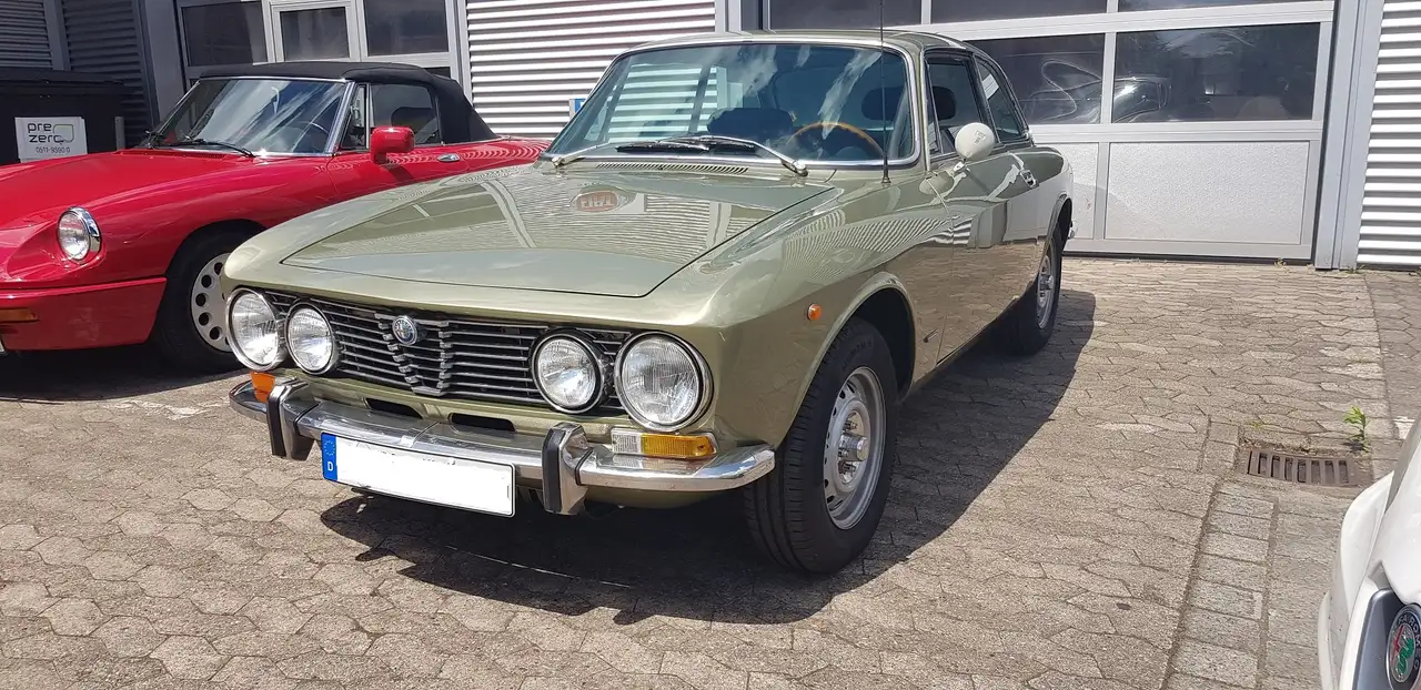 Alfa Romeo 2000