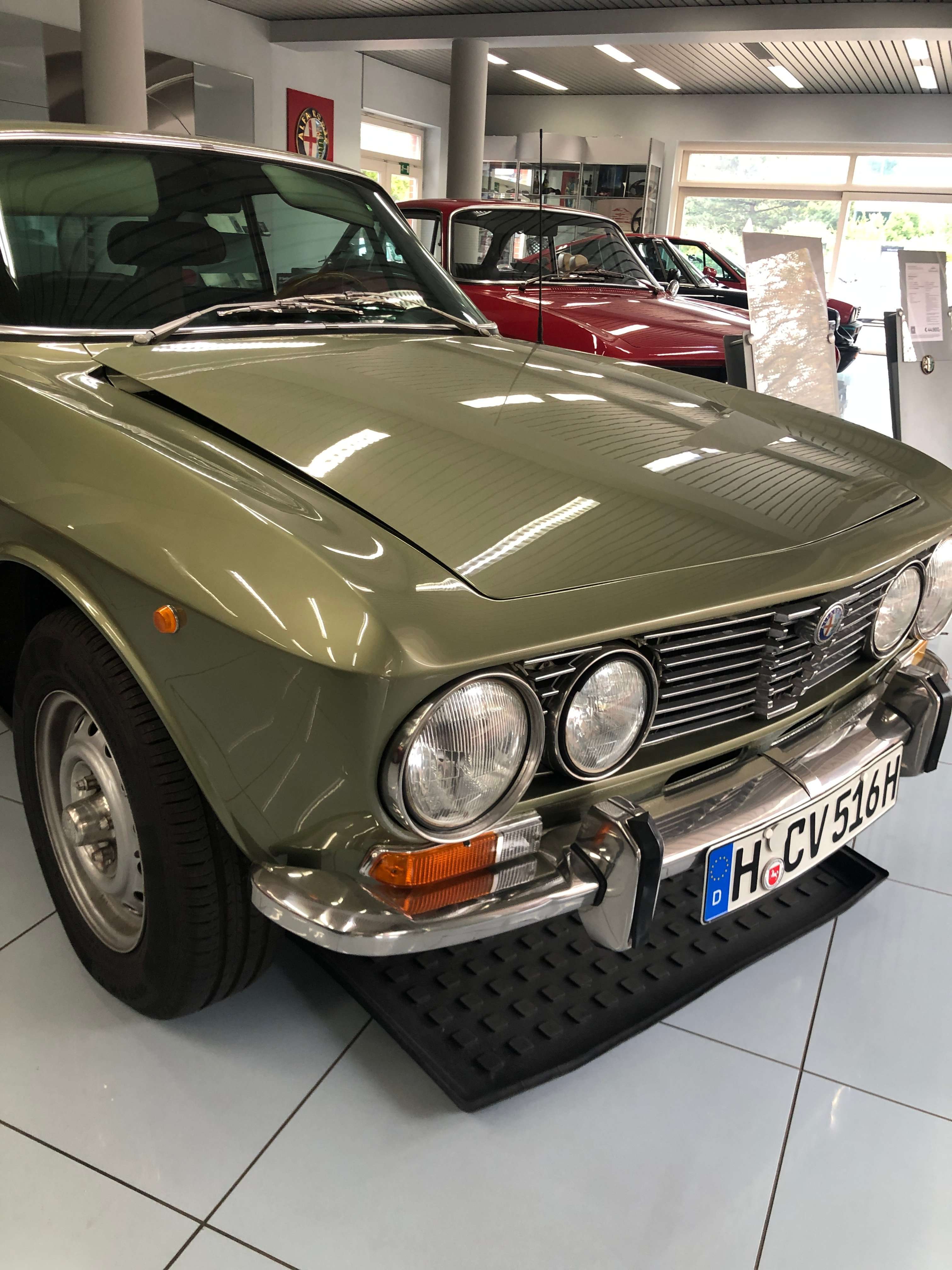 Second hand Alfa Romeo 2000 2.0