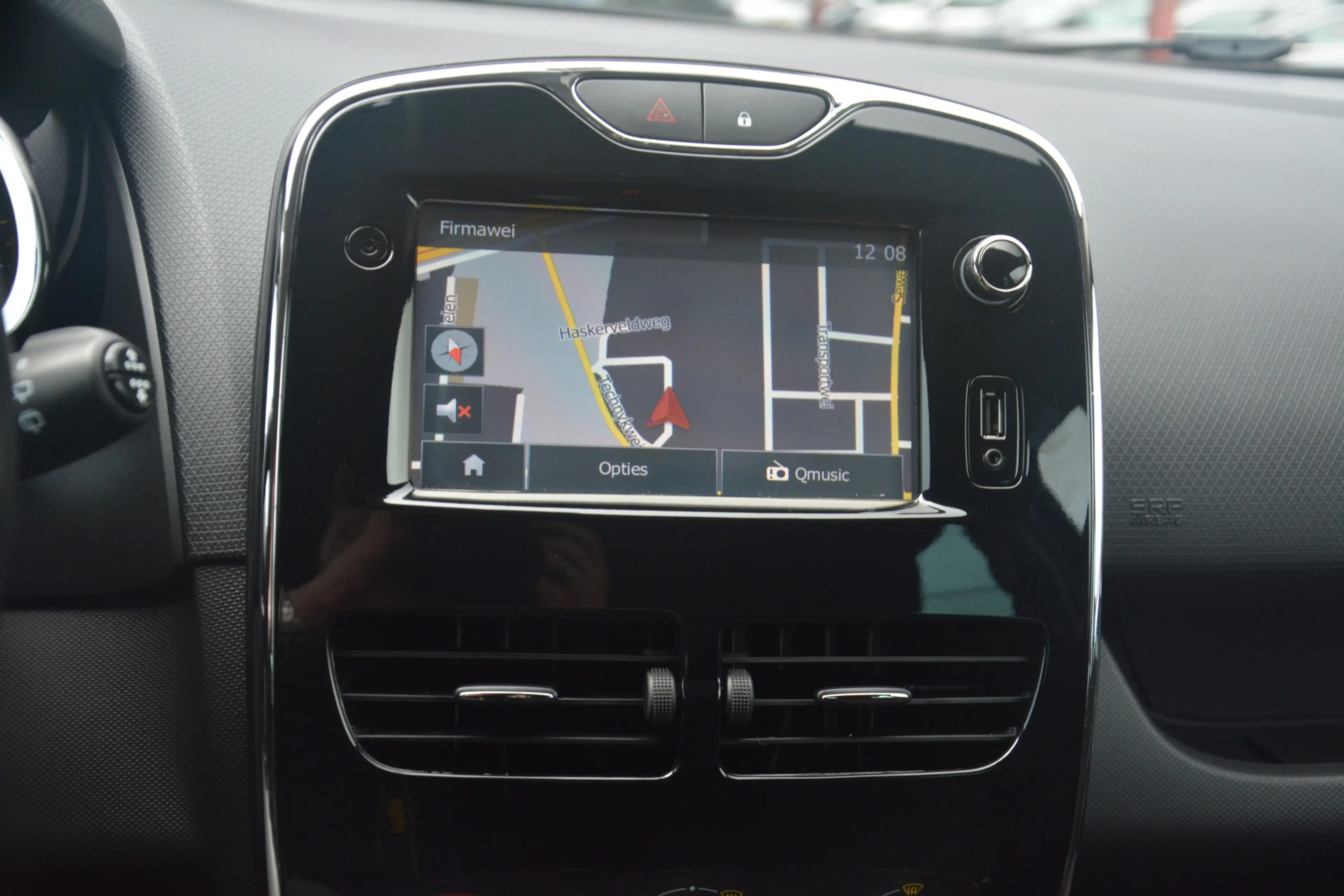 Renault Clio 0.9 TCe Expression | Navigatie | Trekhaak | Airco — photo 16