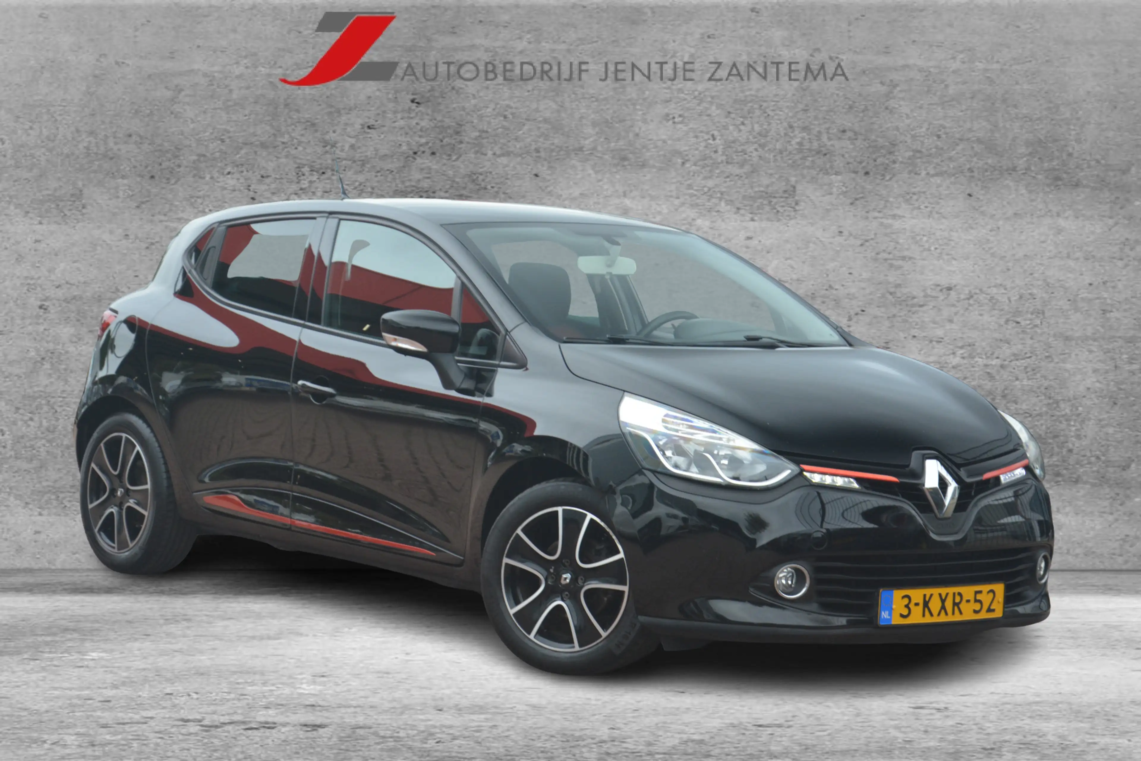 Renault Clio 0.9 TCe Expression | Navigatie | Trekhaak | Airco