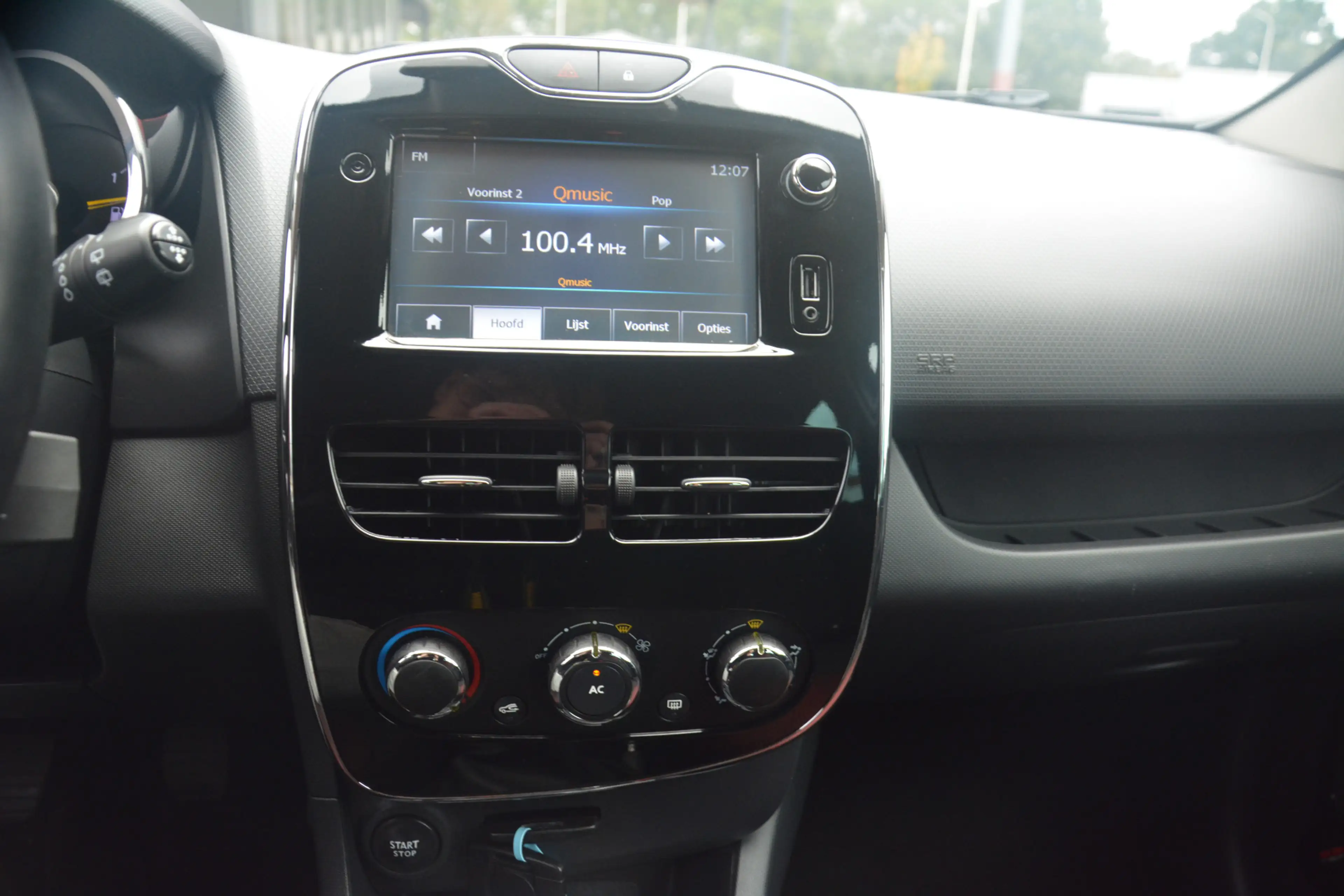 Renault Clio 0.9 TCe Expression | Navigatie | Trekhaak | Airco — photo 15