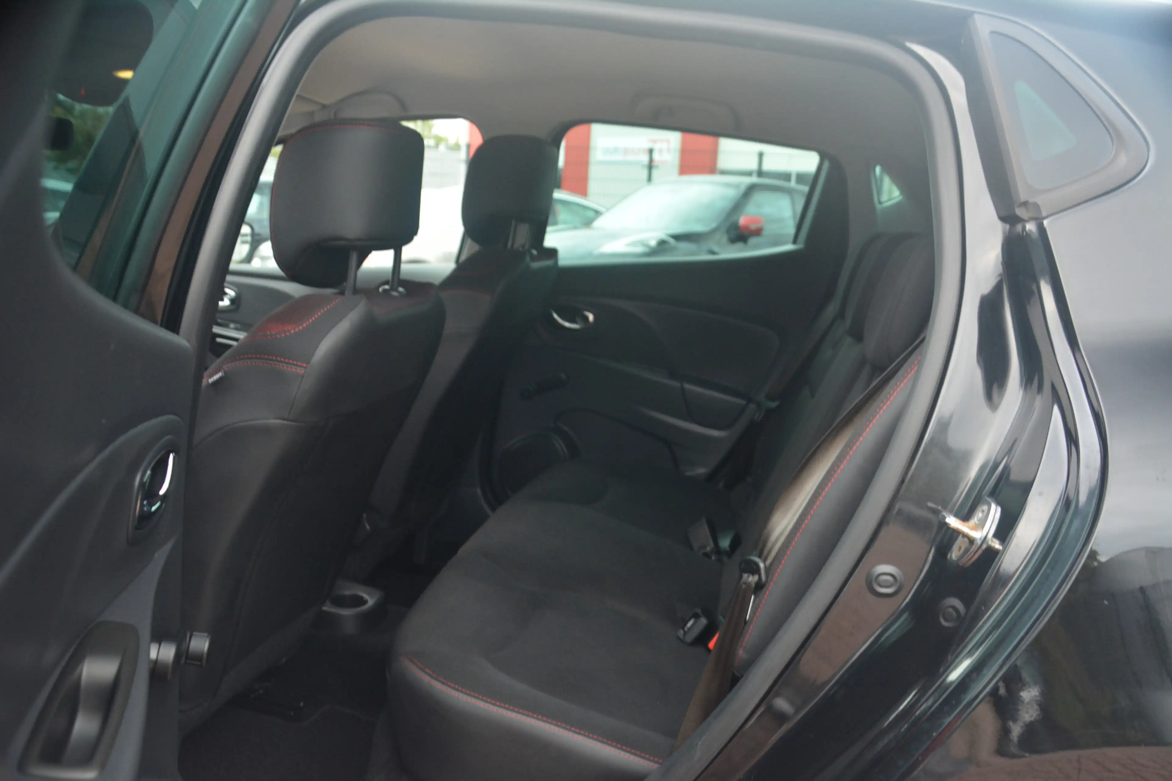 Renault Clio 0.9 TCe Expression | Navigatie | Trekhaak | Airco — photo 6