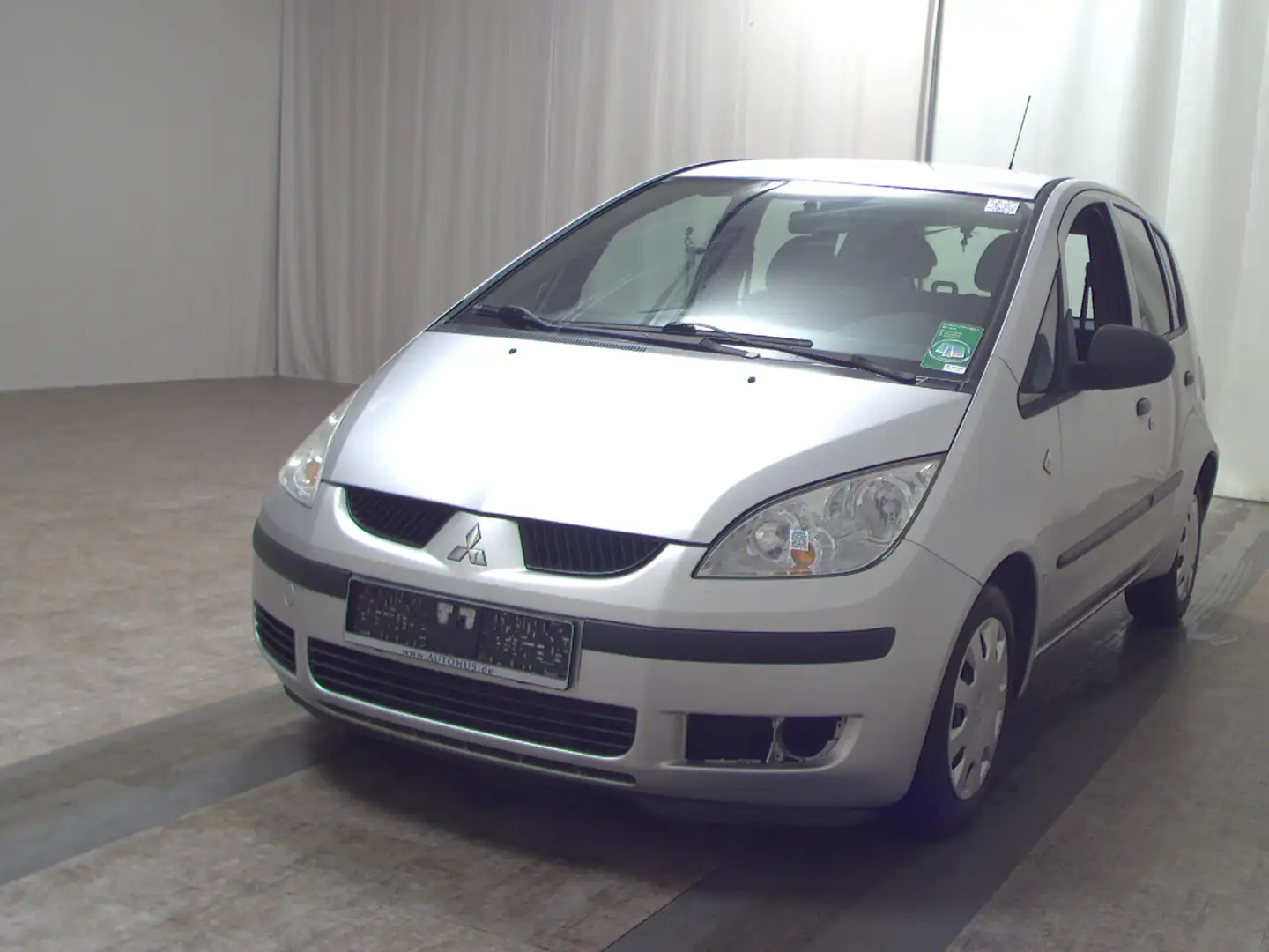 Mitsubishi Colt CZ3 1.1 Inform KlimaA Серебристый - 2