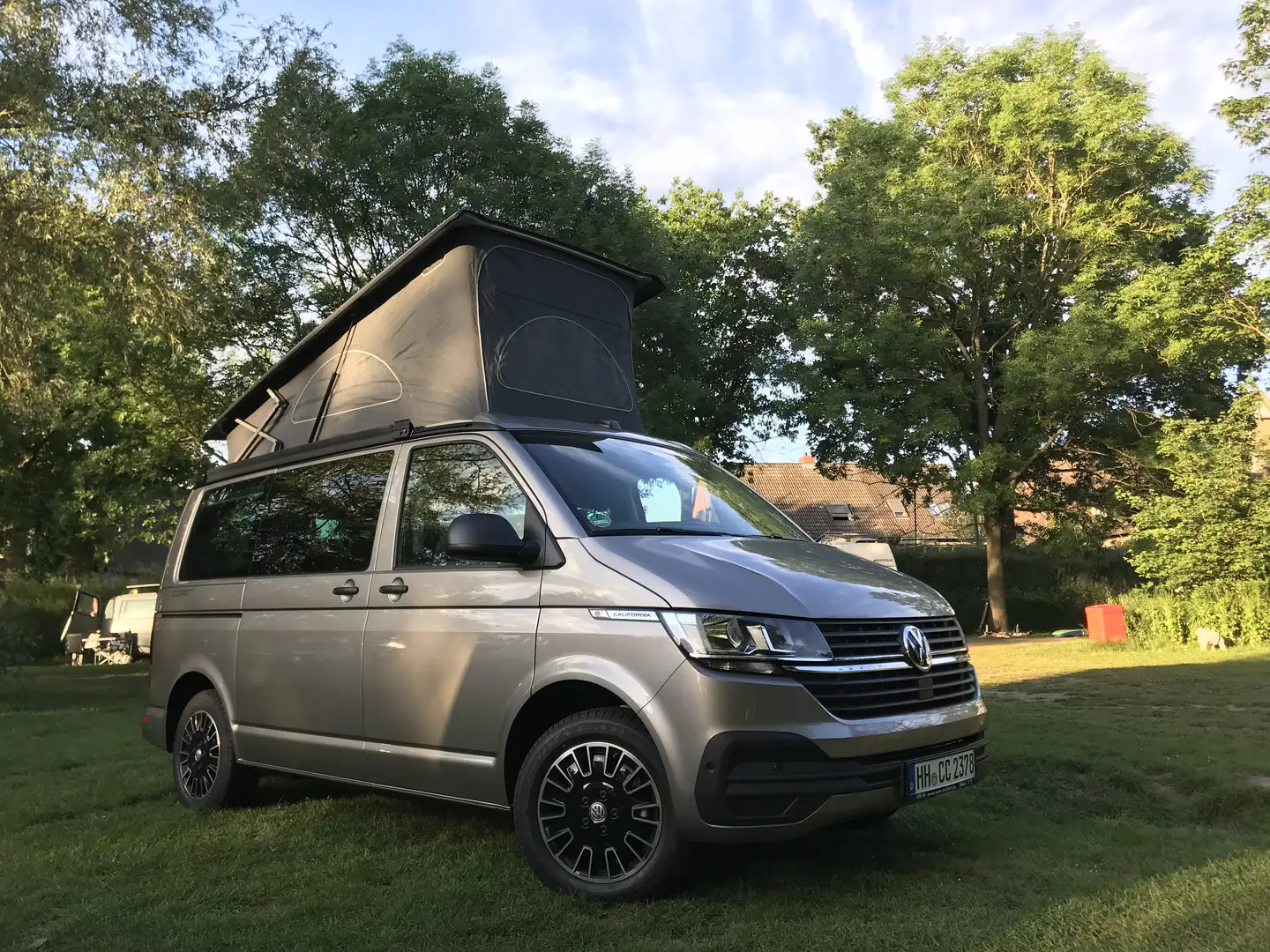 Volkswagen T6.1 California Coast, Automatik, ACC, Dusche, Standheizung, Holzb Beige - 2