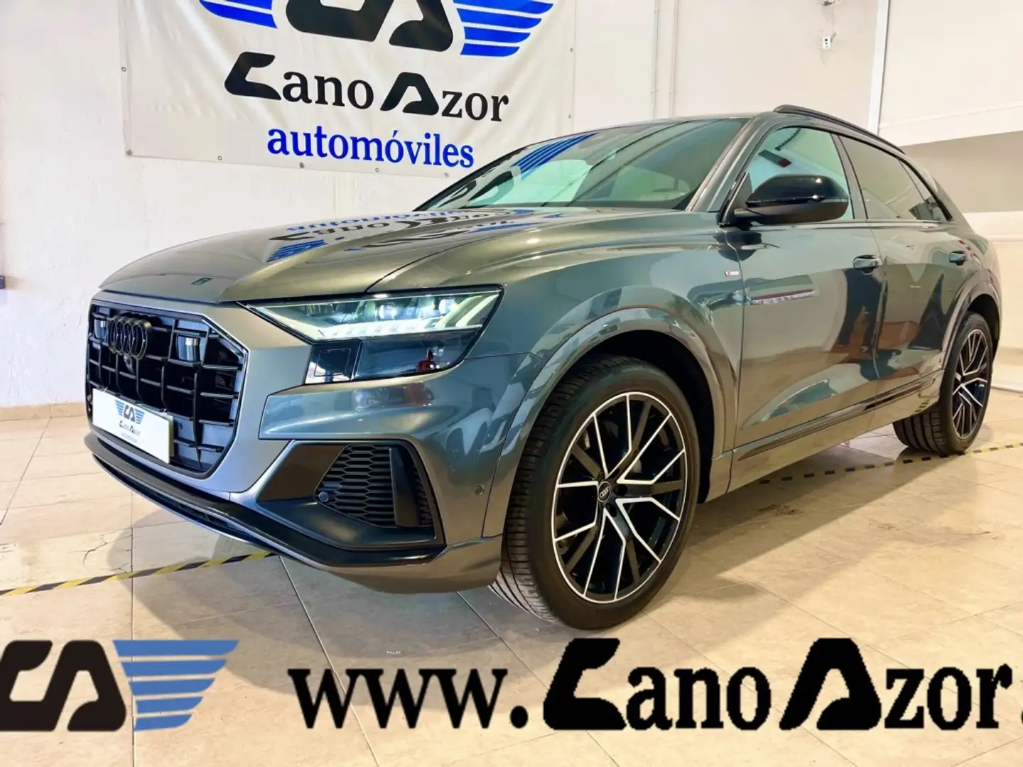 Audi Q8 Todoterreno Automático de 5 Puertas Gris - 1