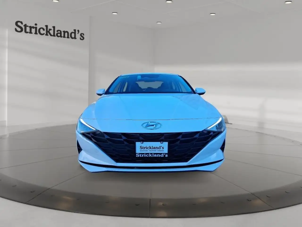 Hyundai ELANTRA снимка Hyundai ELANTRA