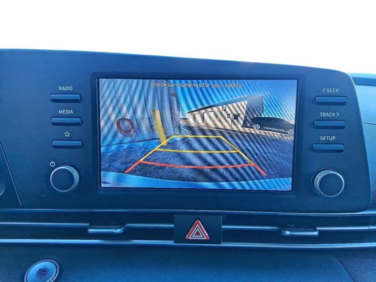 Hyundai ELANTRA снимка Hyundai ELANTRA