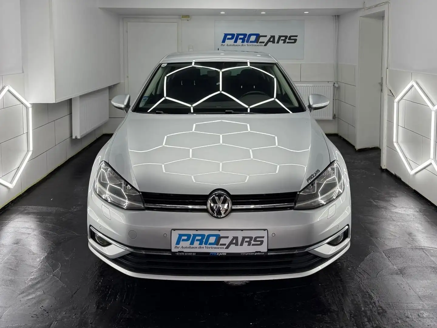 Volkswagen Golf Golf 7 1,6 TDI*VIRTUAL*SITZHZG.*AppleCare* Silber - 1