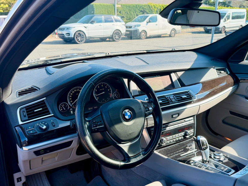 BMW 535 i GT*Pano*HuD*Keyless*Memory*ComfortSitz*Cam — photo 10