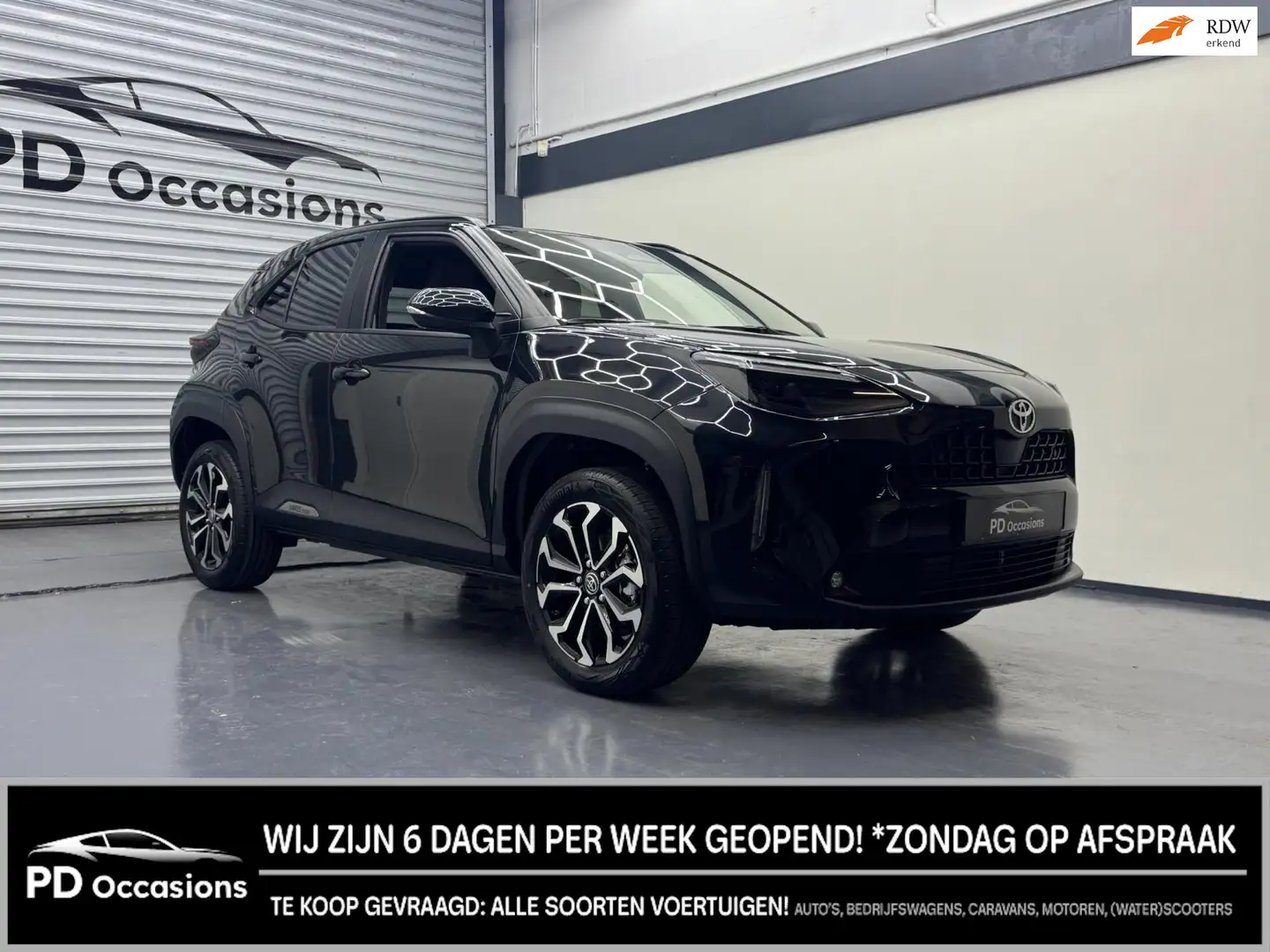 Toyota Yaris Cross 1.5 Hybrid 130PK First Edition - Winter pakket - C Zwart - 1