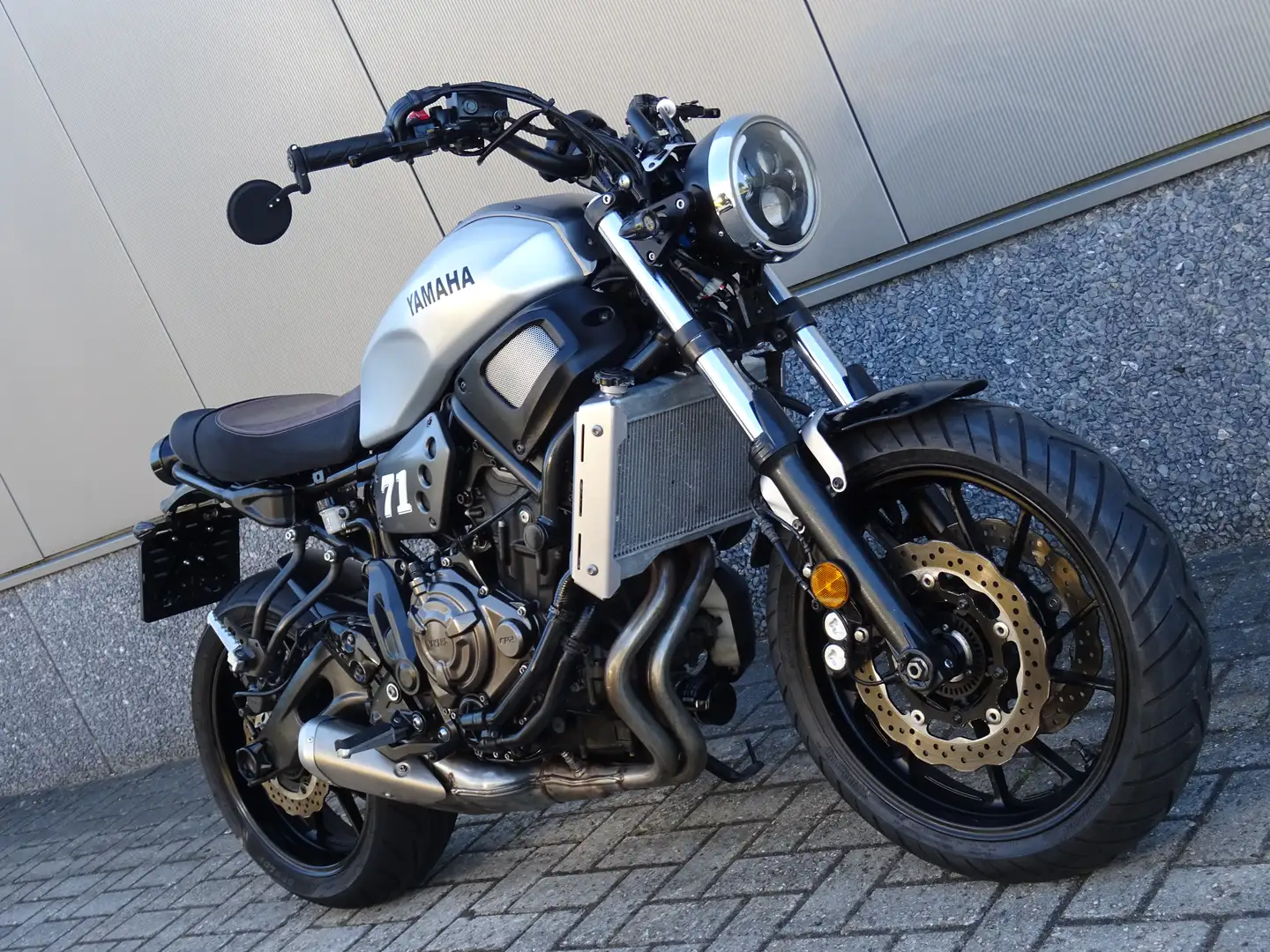 Yamaha XSR 700 ABS Grijs - 2