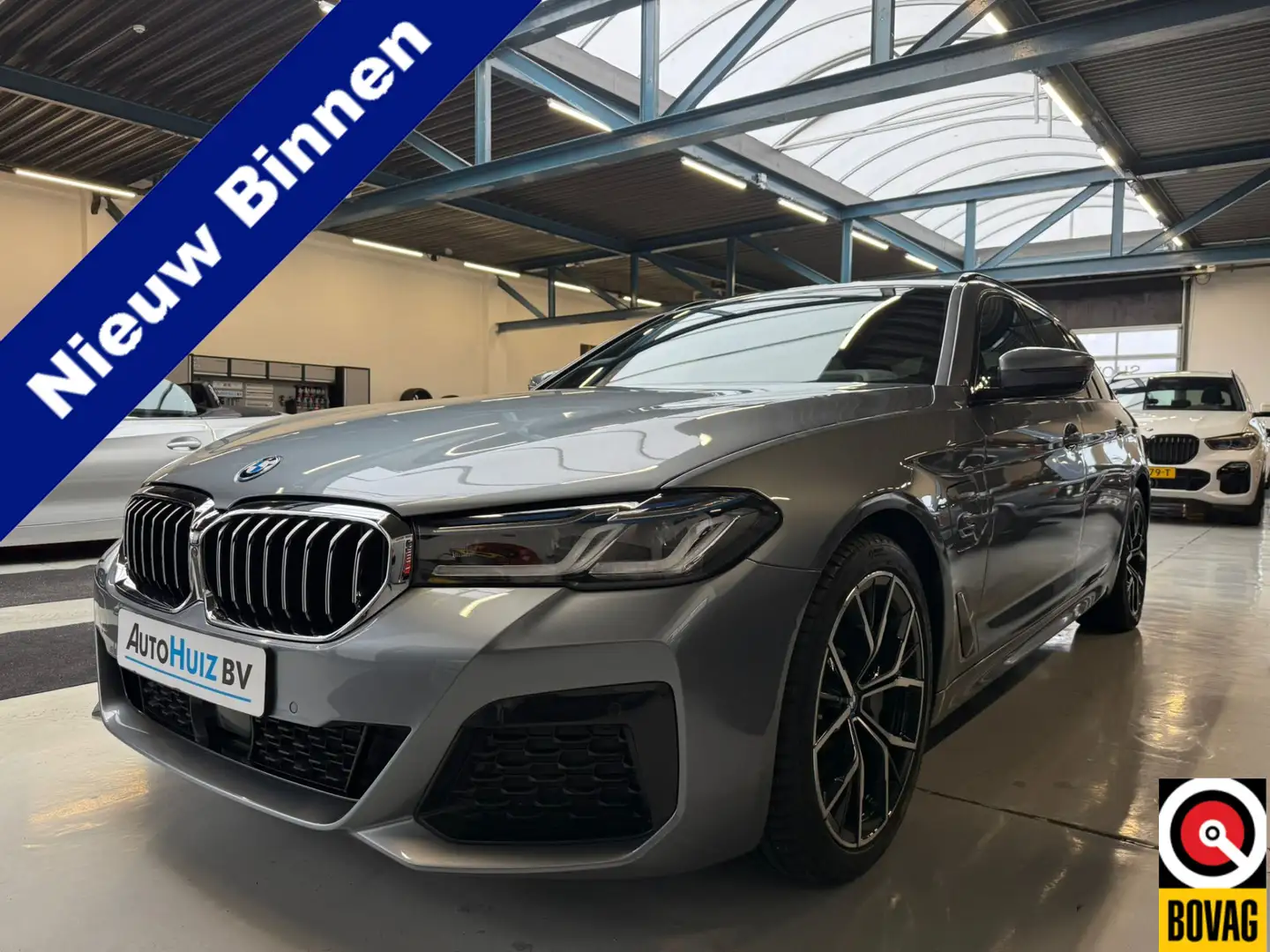 BMW 530 5-serie Touring 530e xDrive M Sport Trekhaak Panor Gris - 1