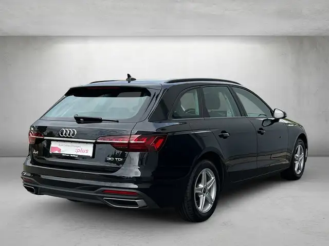 Audi A4 view 3