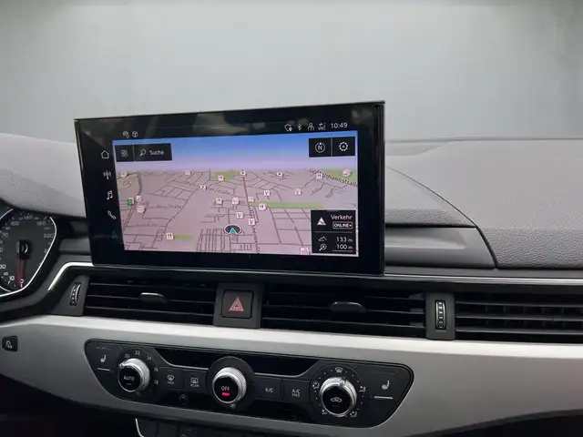 Audi A4 view 10