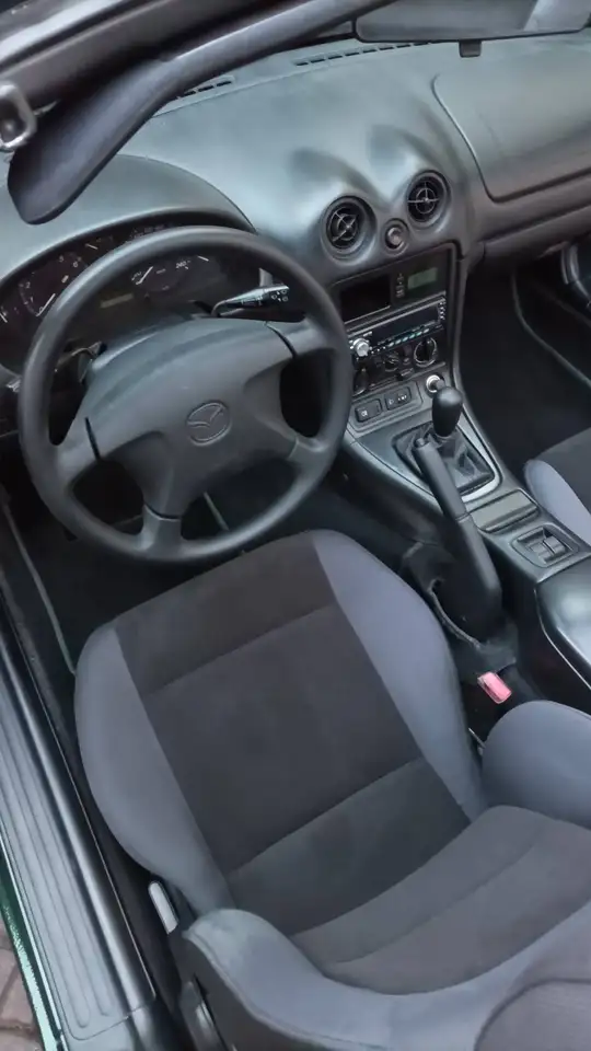 Mazda MX-5 II, foto 3