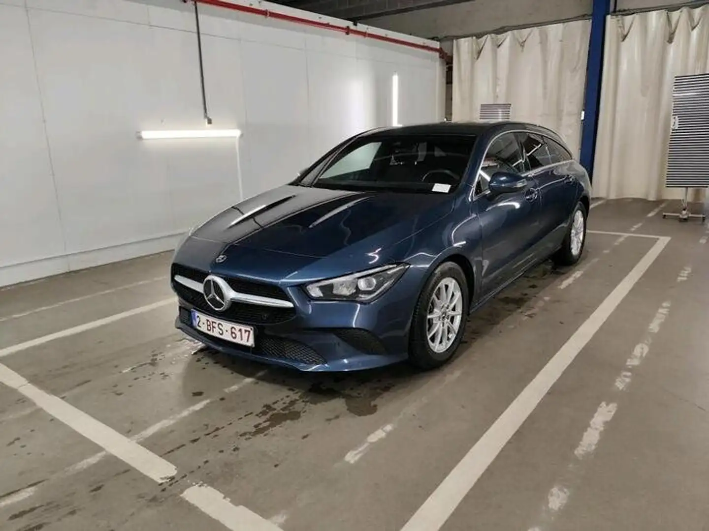 Mercedes-Benz CLA 180 d ShootingBrake 8GTRONIC **FULL LED-CRUISE-NAVI** Bleu - 2