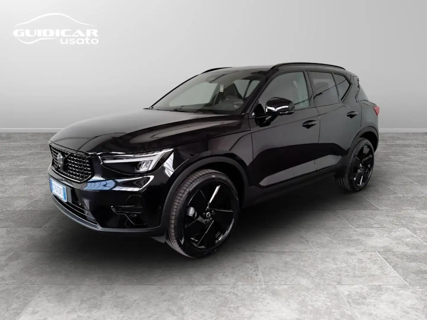 Volvo XC40 2.0 b3 Plus Black Edition auto - 1