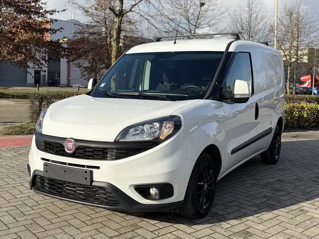 Fiat Doblo 1.6jtd 3pl.,AC,Cruise,GPS,Camera,Trekhaak,Garantie