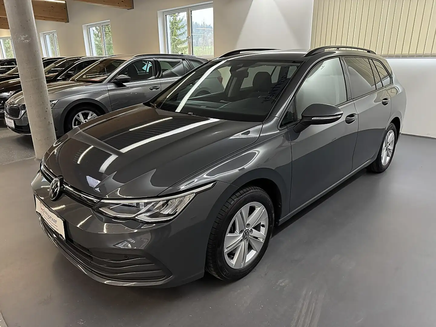 Volkswagen Golf Variant 2,0TDI DSG Life *LED*NAVI*ACC*Sitzheizung*Getön... Grau - 2