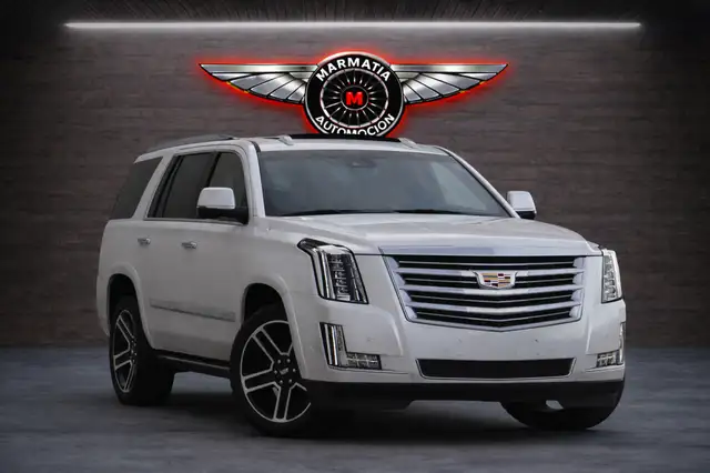 Cadillac Escalade ESV 6.2L V8 Premium Luxury 4WD