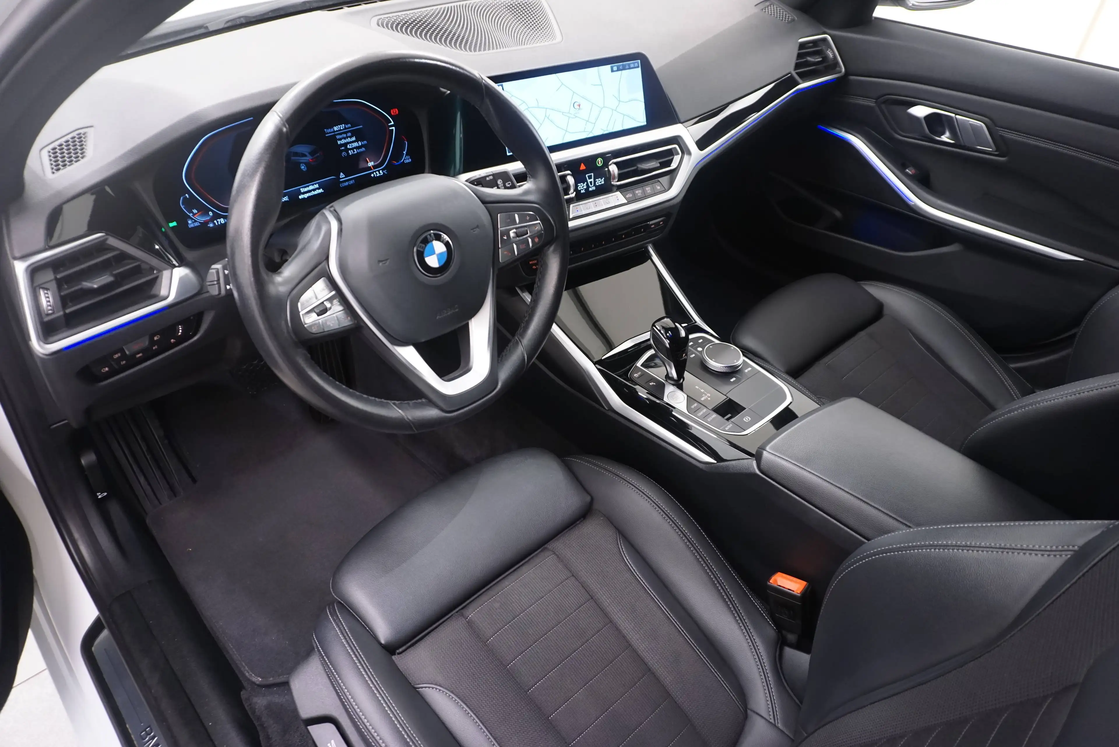 BMW 318 Sport Line // Abstandstempomat // Anhängervorrichtung // — photo 5
