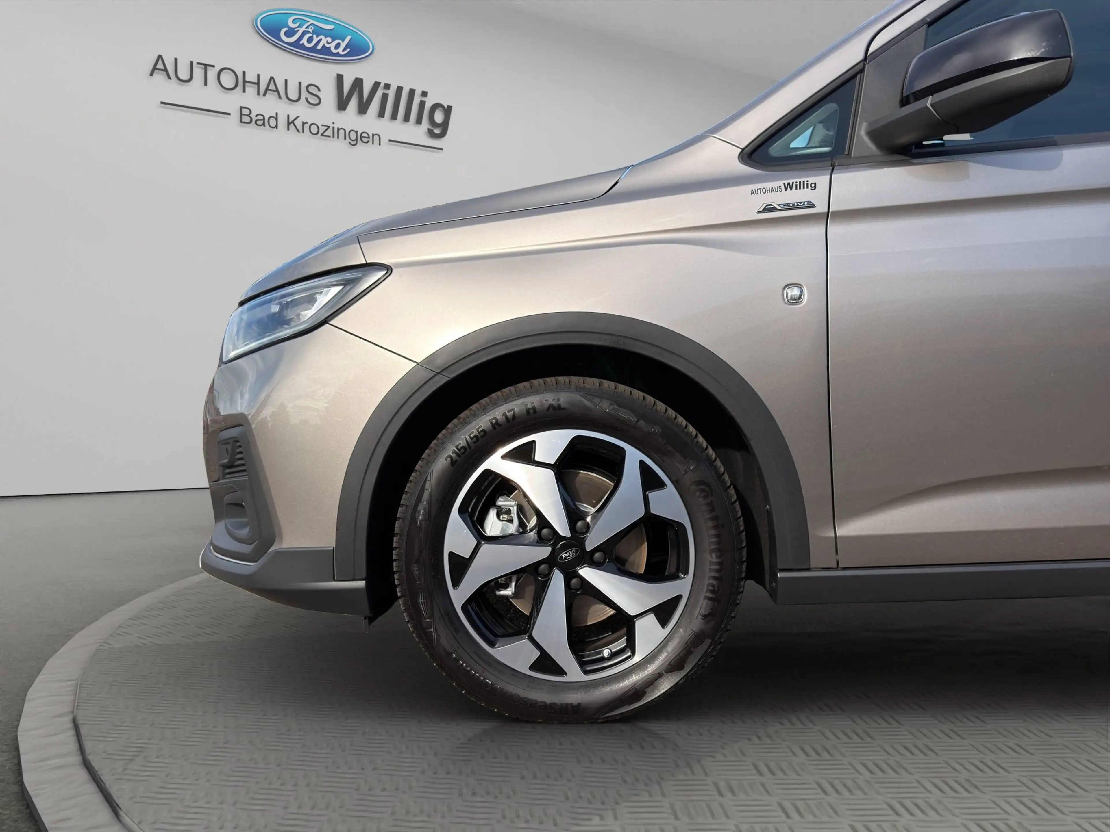 Ford Tourneo Connect Active AWD — photo 10