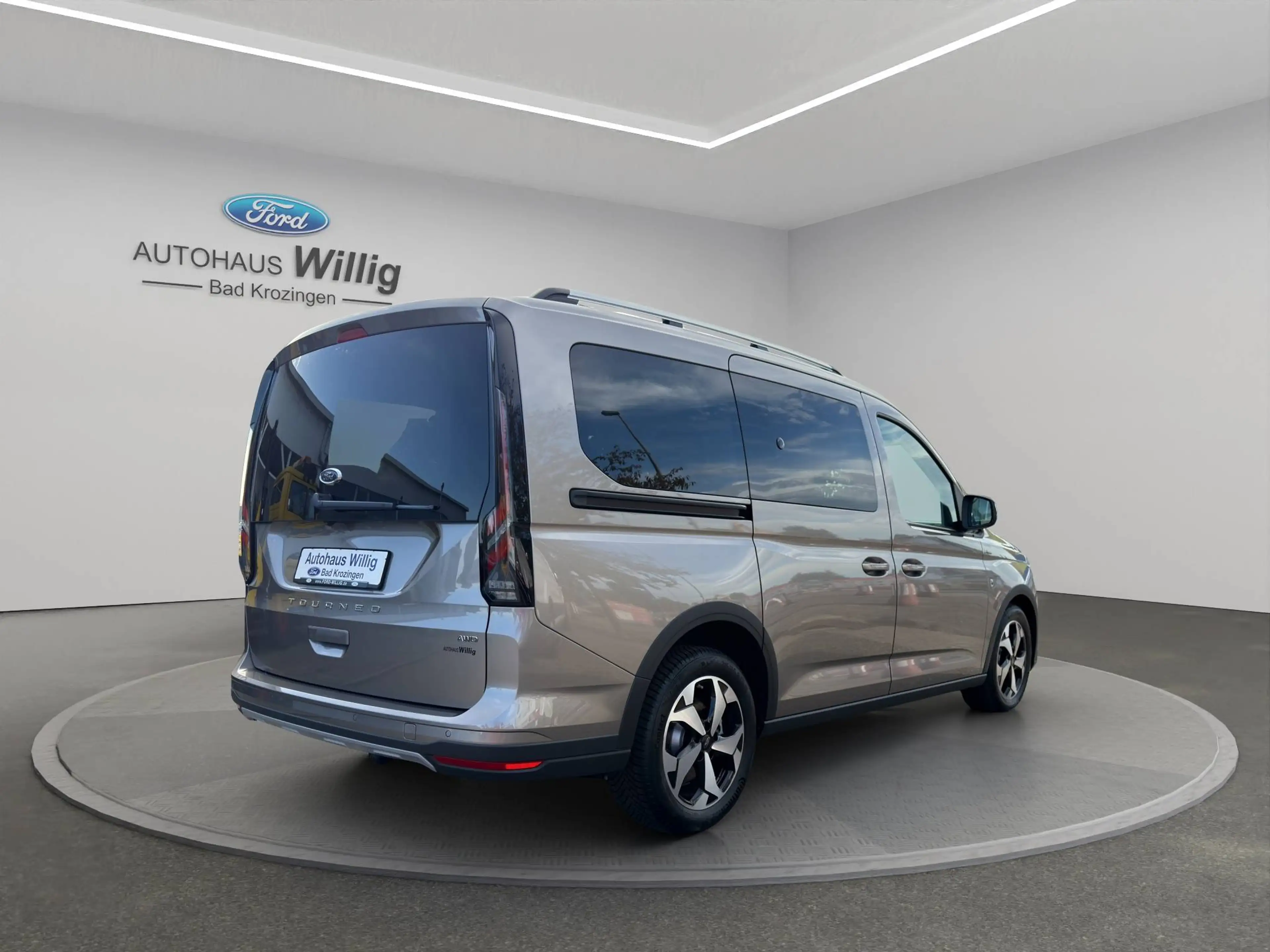 Ford Tourneo Connect Active AWD — photo 6