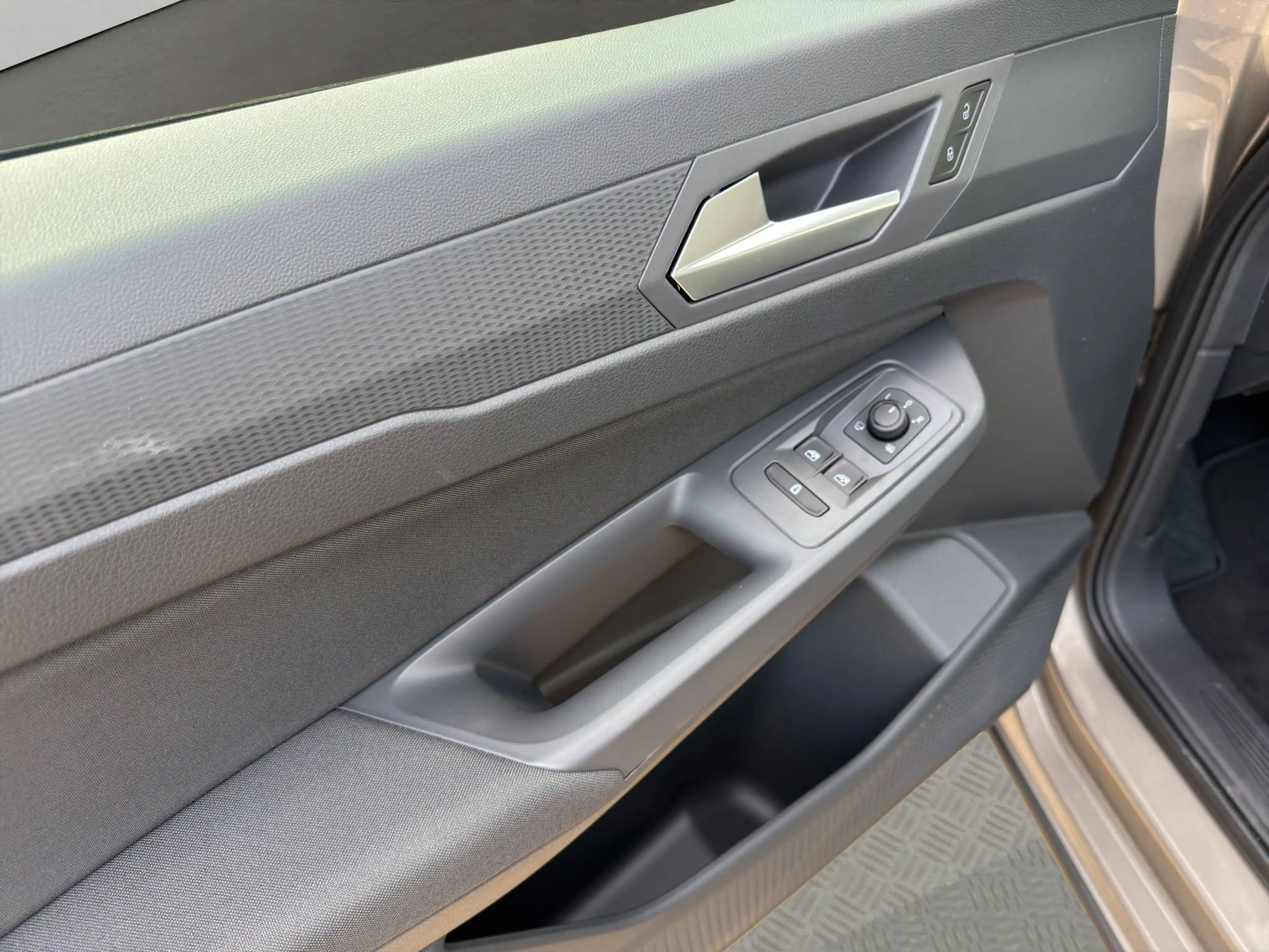 Ford Tourneo Connect Active AWD — photo 11