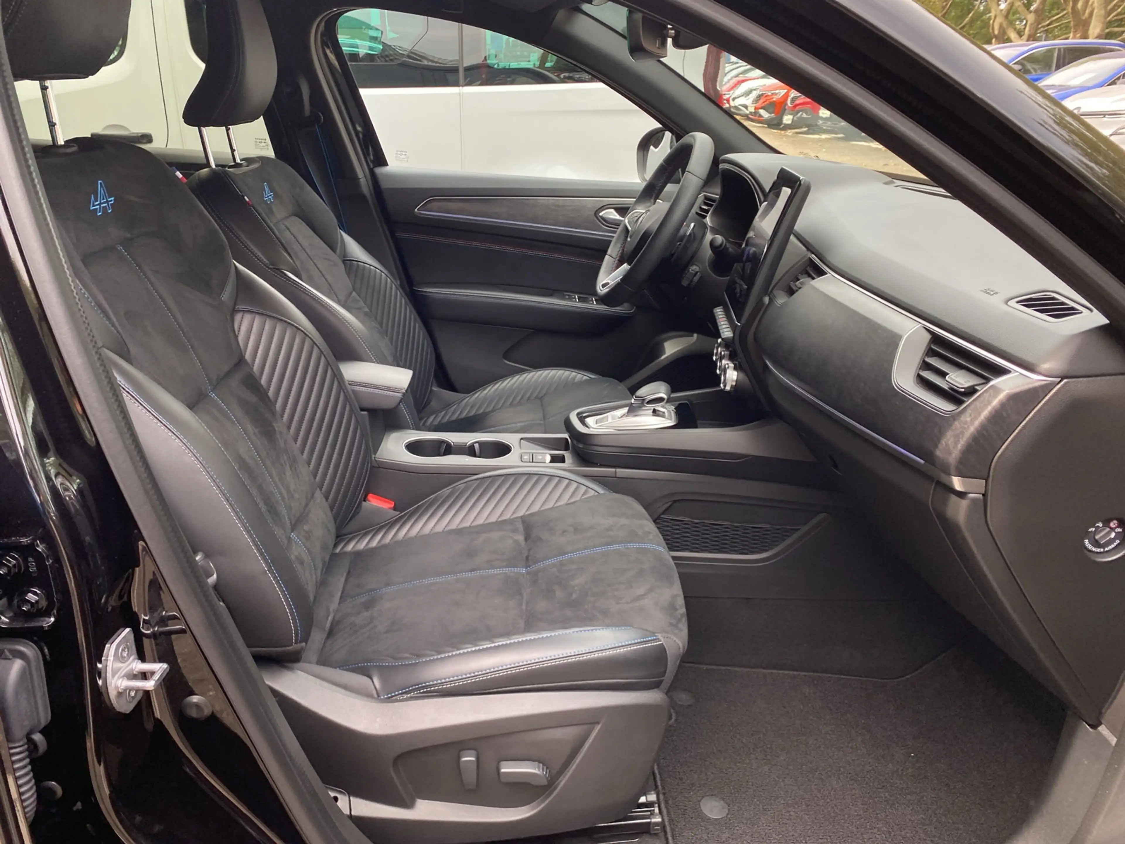 Renault Arkana Esprit Alpine 1.3 TCe 160 Mild-Hybrid ACC — photo 11