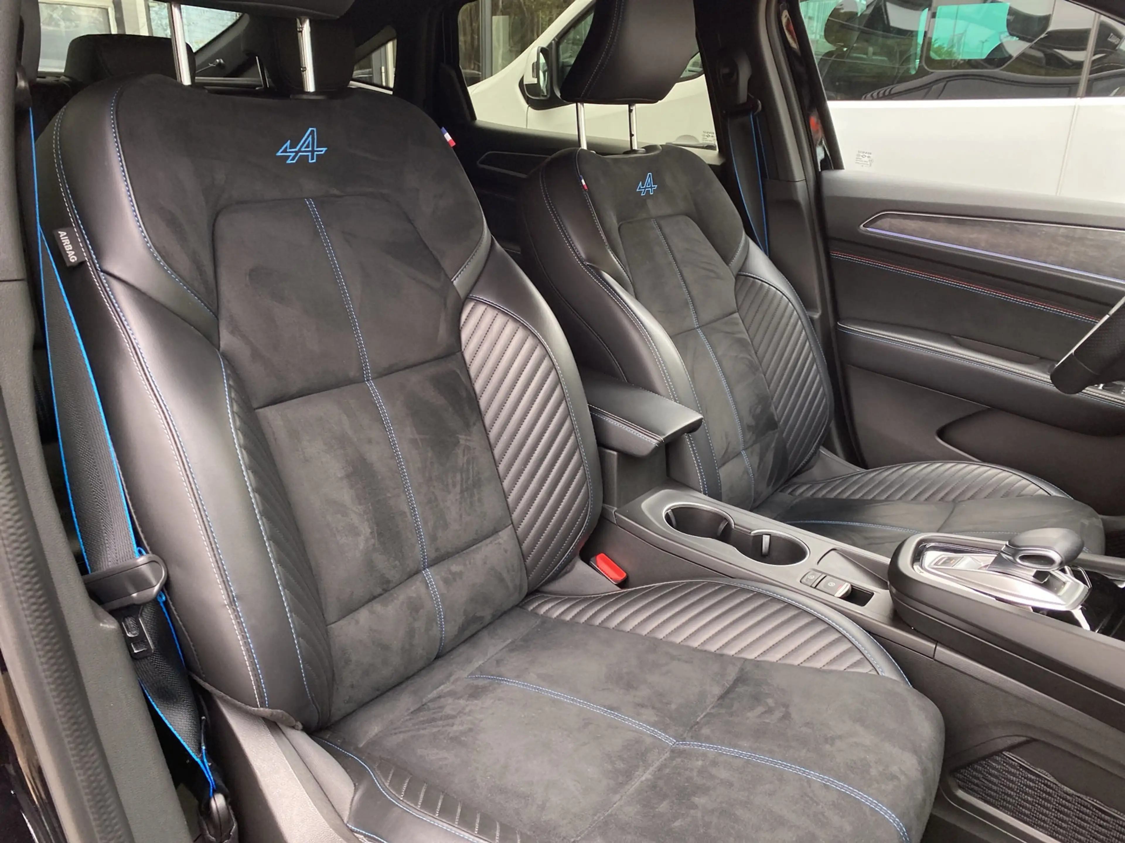 Renault Arkana Esprit Alpine 1.3 TCe 160 Mild-Hybrid ACC — photo 13