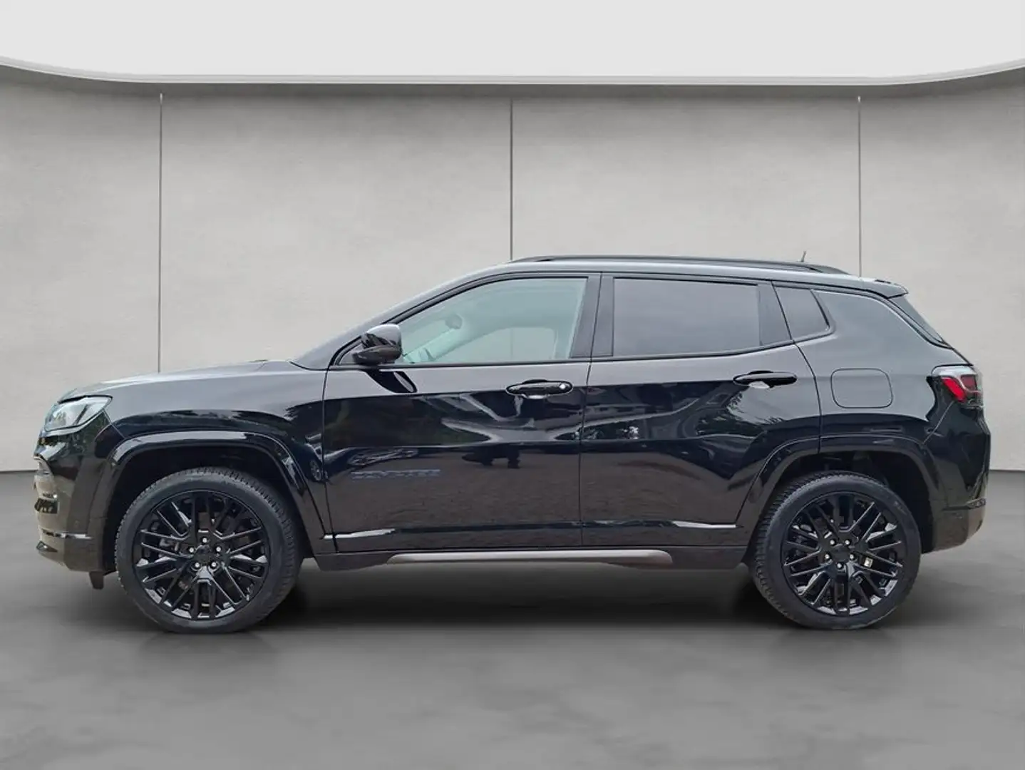 Jeep Compass 1.3 T4 4xe PLUG-IN HYBRID Automatik S LE Zwart - 2