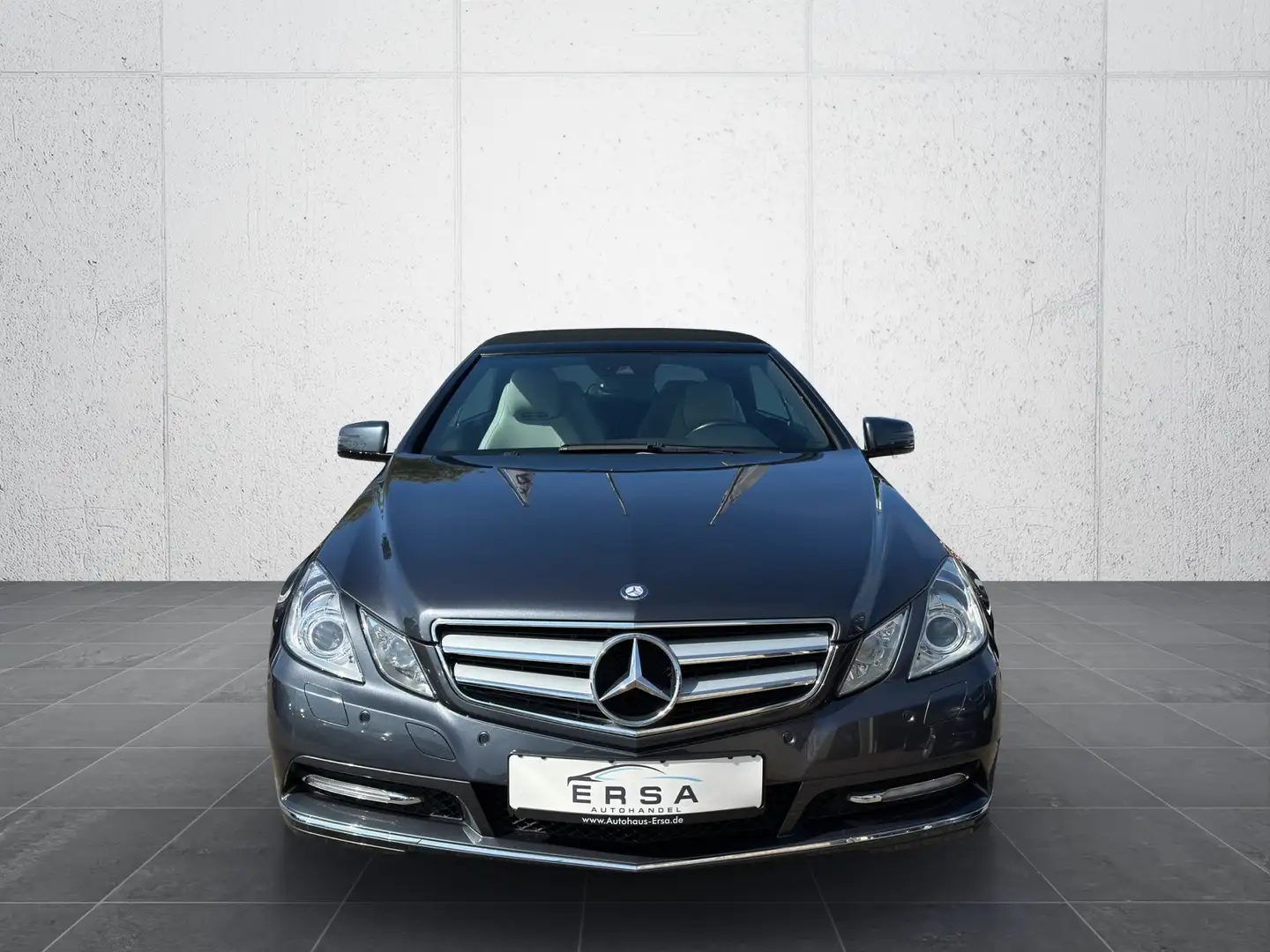 Mercedes-Benz E 200 CGI Cabrio BlueEff. Leder*Airscarf*Xenon Gris - 2