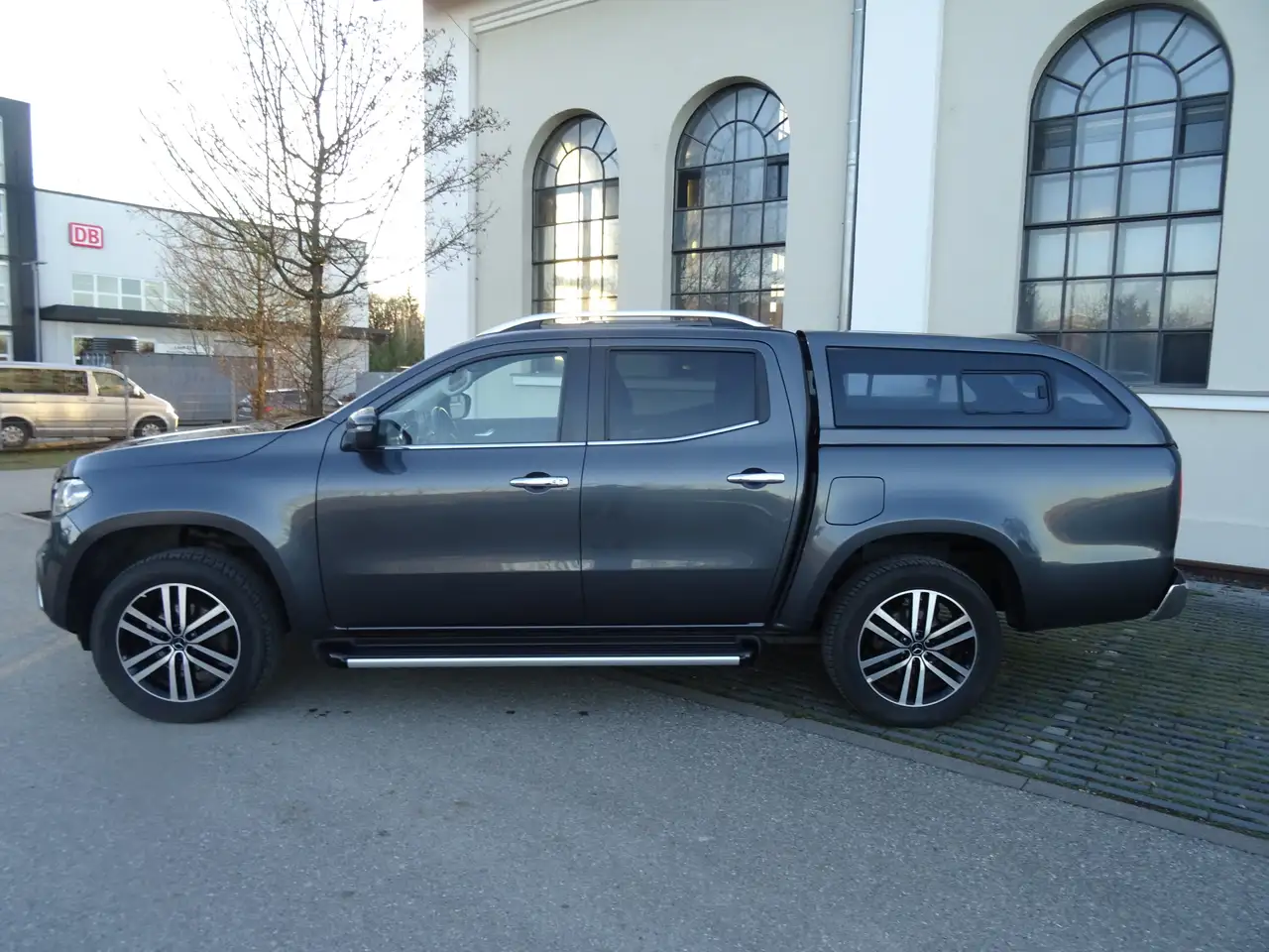 Mercedes-Benz X 250