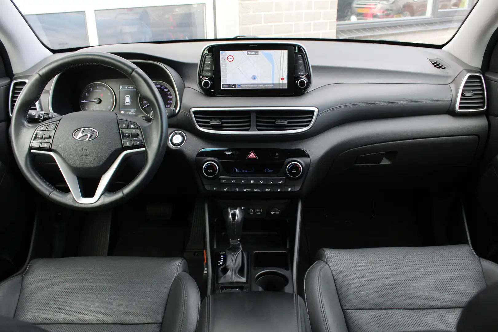 Hyundai TUCSON 1.6 T-GDI Premium / LPG / 360º Camera / CarPlay / Zwart - 2