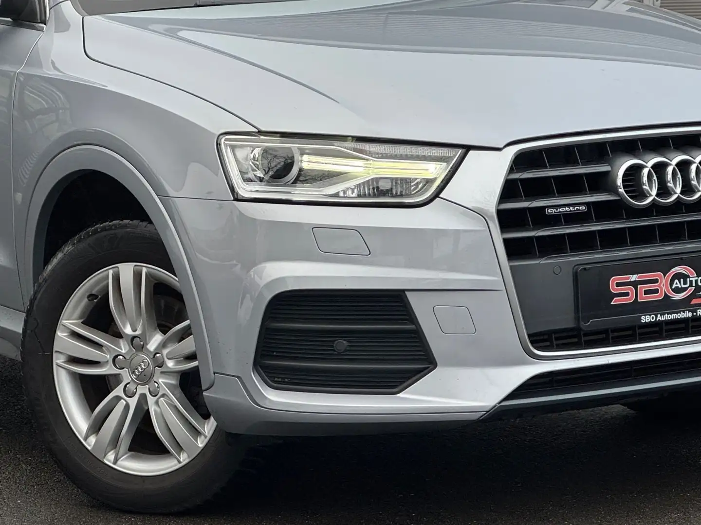 Audi Q3 sport quattro/ MMI Navigation plus/Xenon Argento - 2