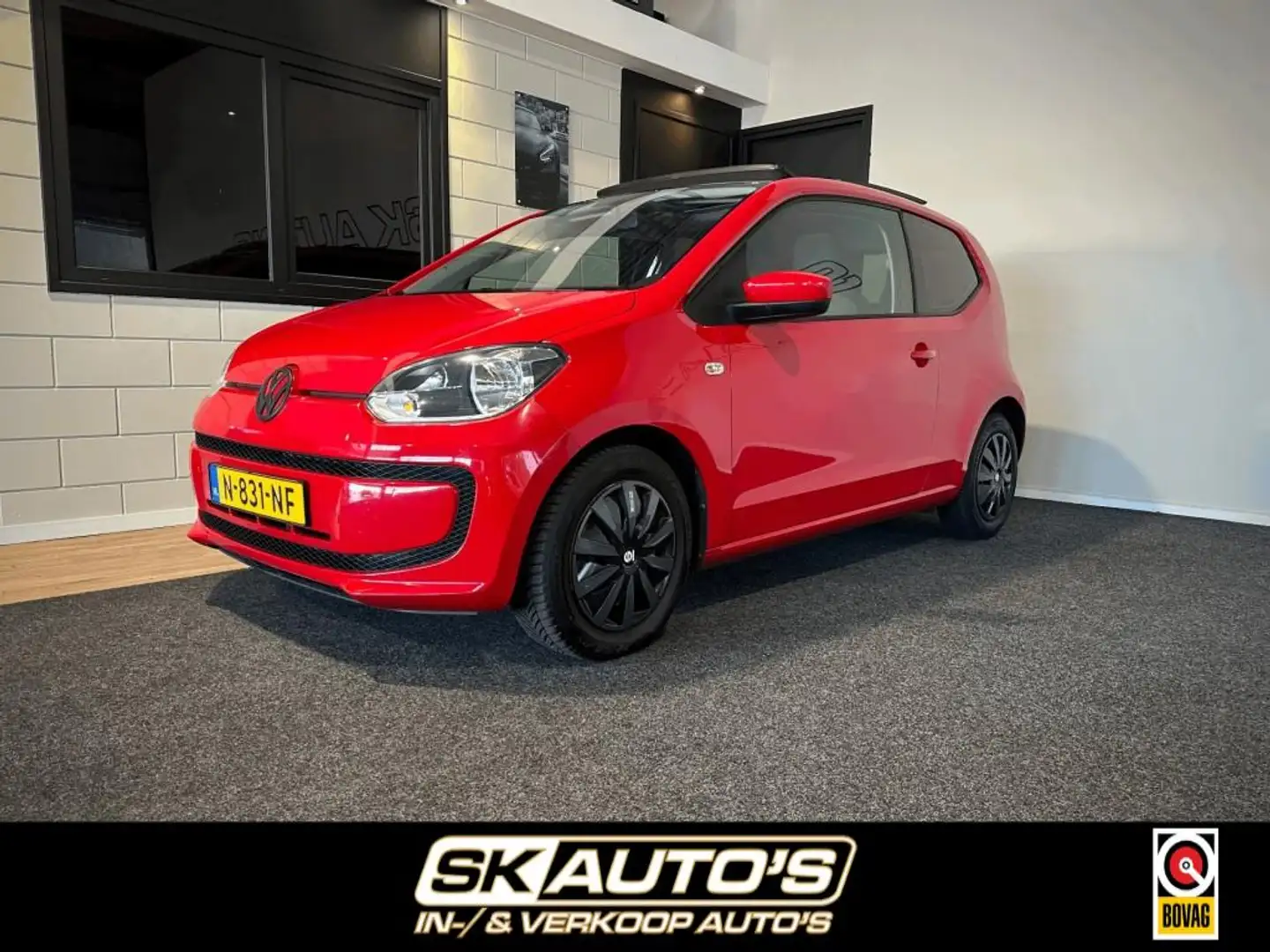 Volkswagen up! 1.0 HIGH UP! BLUEM. RIJKLAAR l PANO l AIRCO l STAR Rood - 1