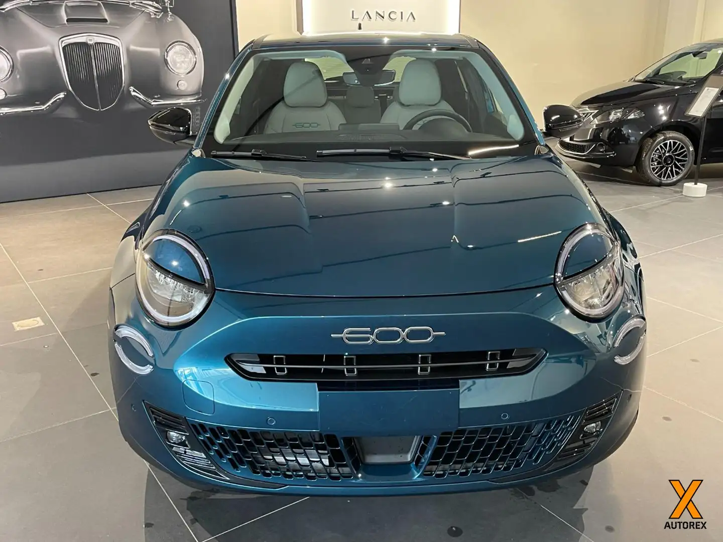 Fiat 600 Hybrid 110 CV CON ROTTAMAZIONE Kék - 2