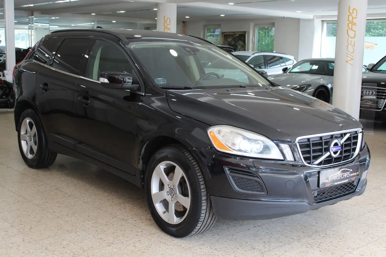 Volvo XC60 XC60 Kinetic 2WD"Xenon"AHKupplung"PDC" Noir - 2