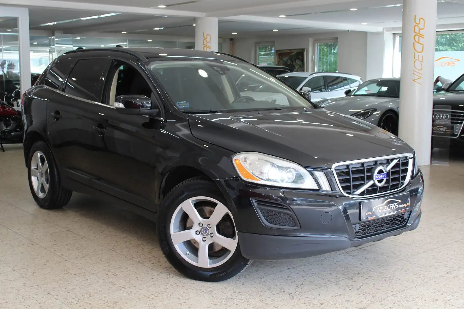Volvo XC60 XC60 Kinetic 2WD"Xenon"AHKupplung"PDC" Noir - 1