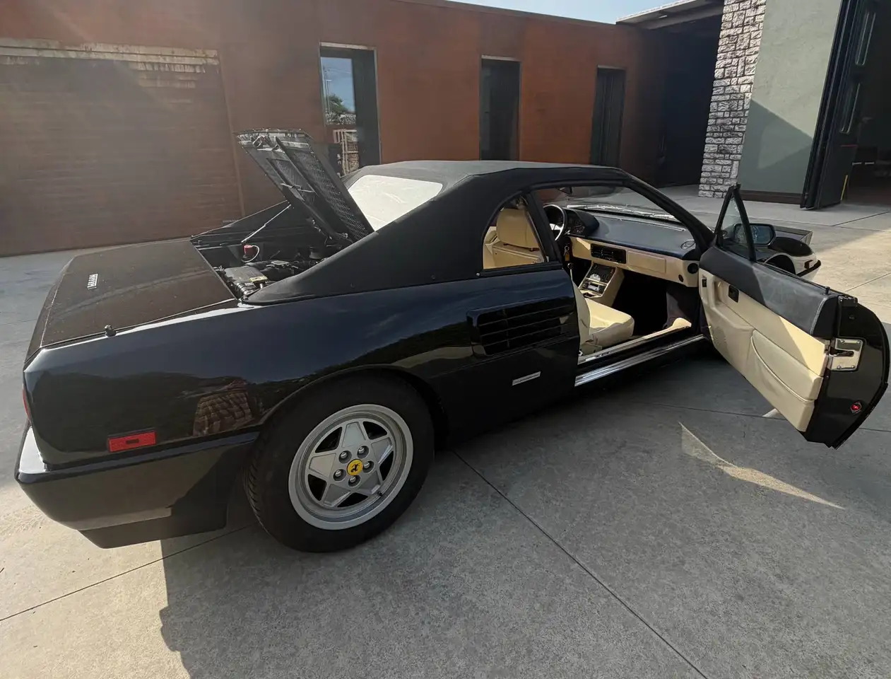 Ferrari Mondial 3.4, foto 4